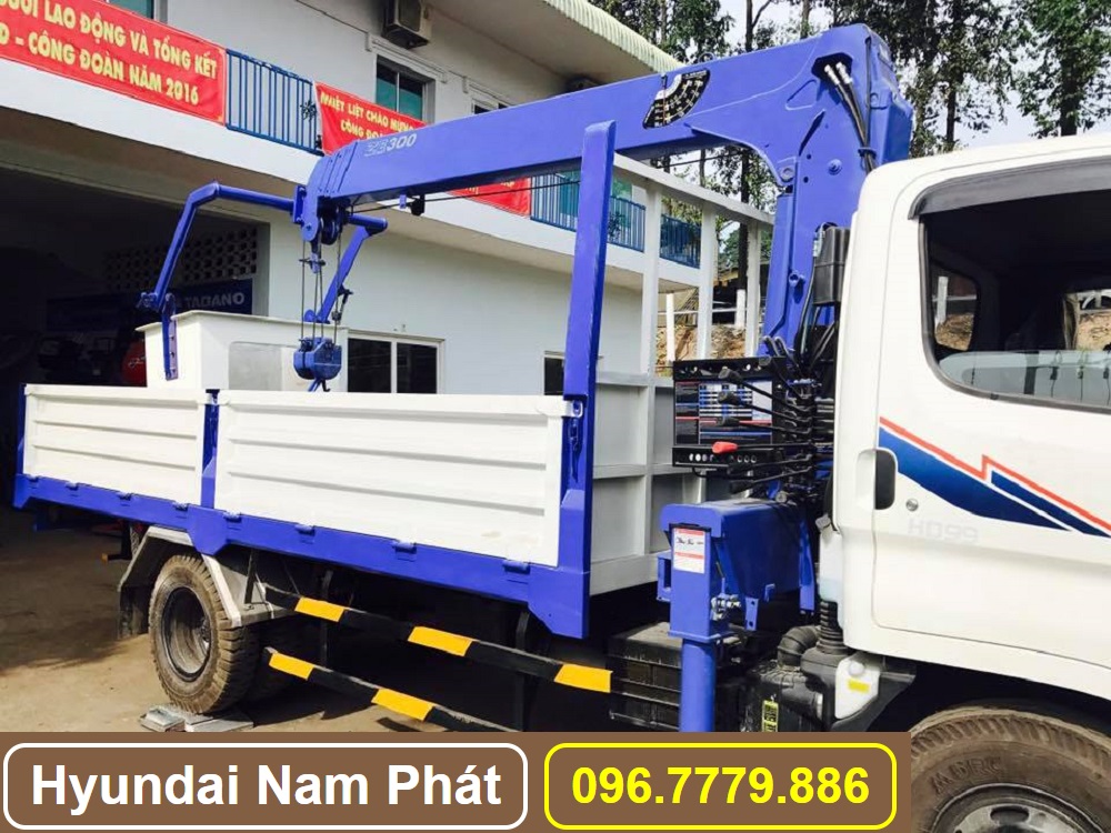 HD99 gắn cẩu tadano 3 tấn